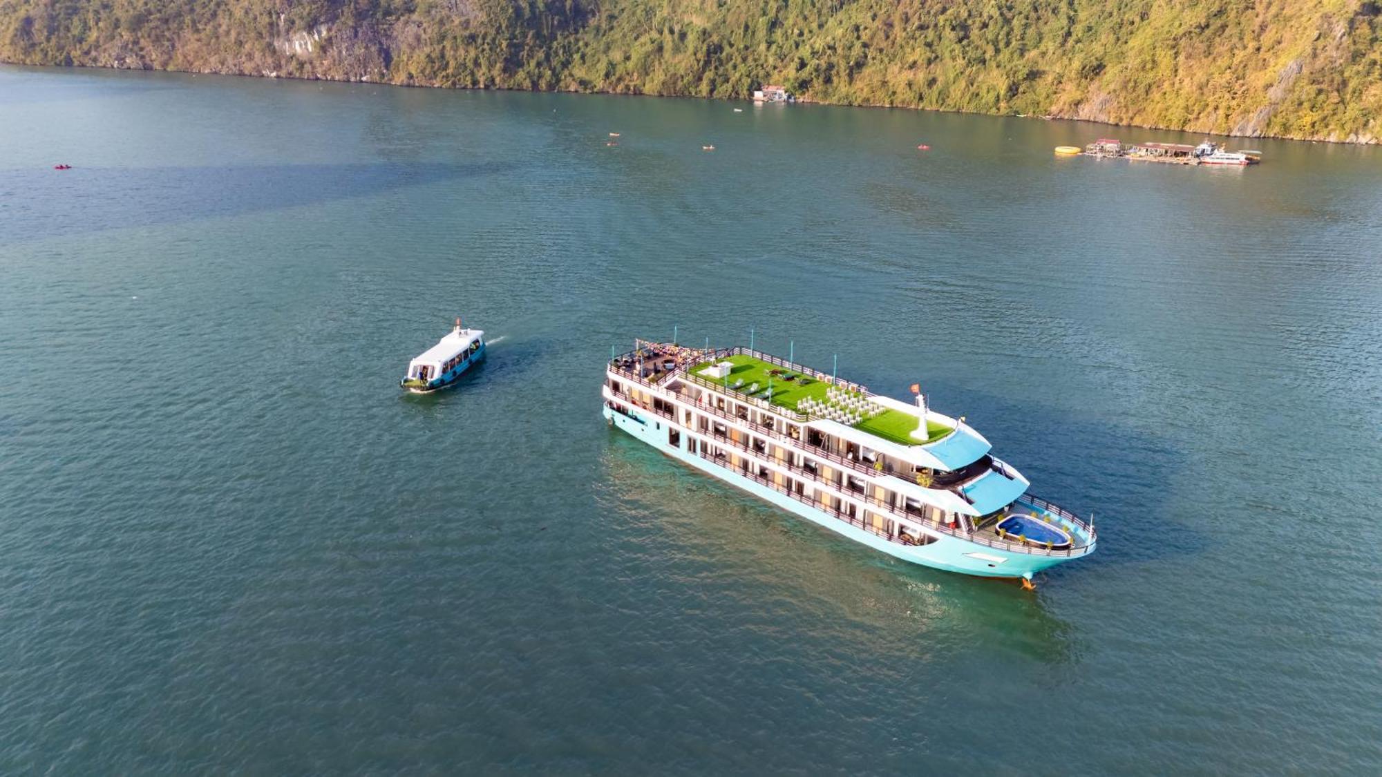 Dragon Premium Cruise Halong Халонг