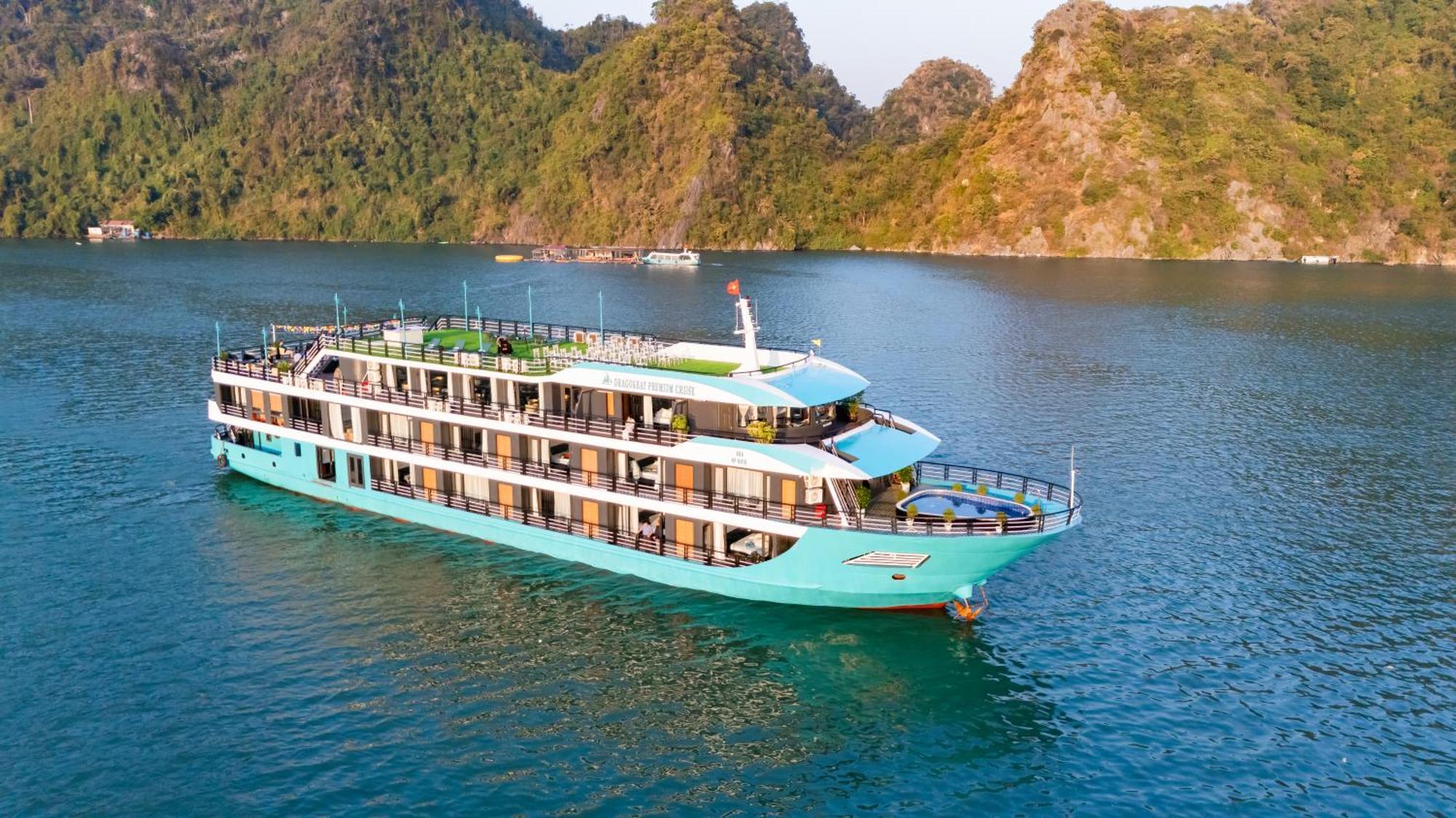 Dragon Premium Cruise Halong Ботель