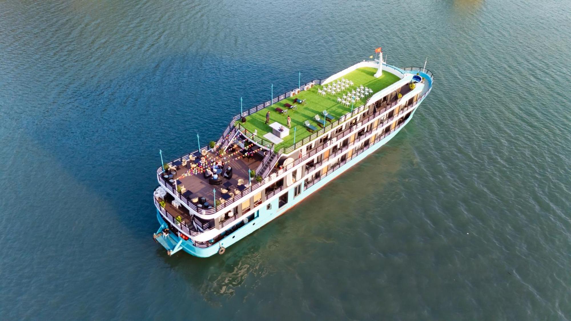 Dragon Premium Cruise Halong Ботель