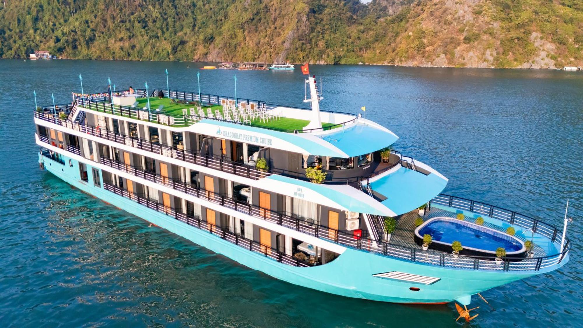 Dragon Premium Cruise Halong Ботель